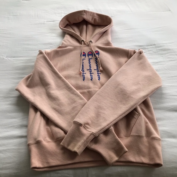 Champion Tops - UO Exclusive Champion Hoodie